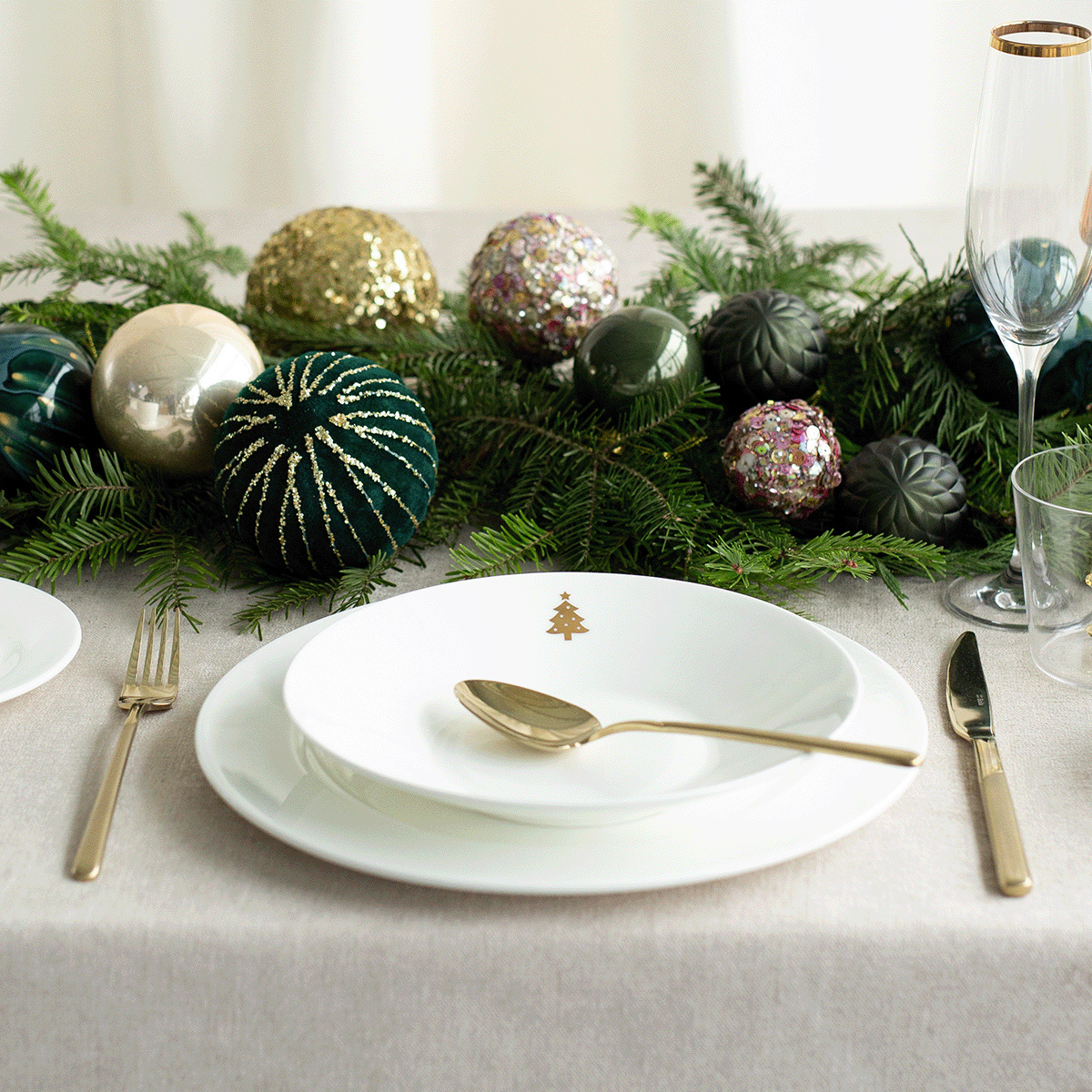 Tiefer Teller 22 cm — Premium Platinum Line Merry Christmas