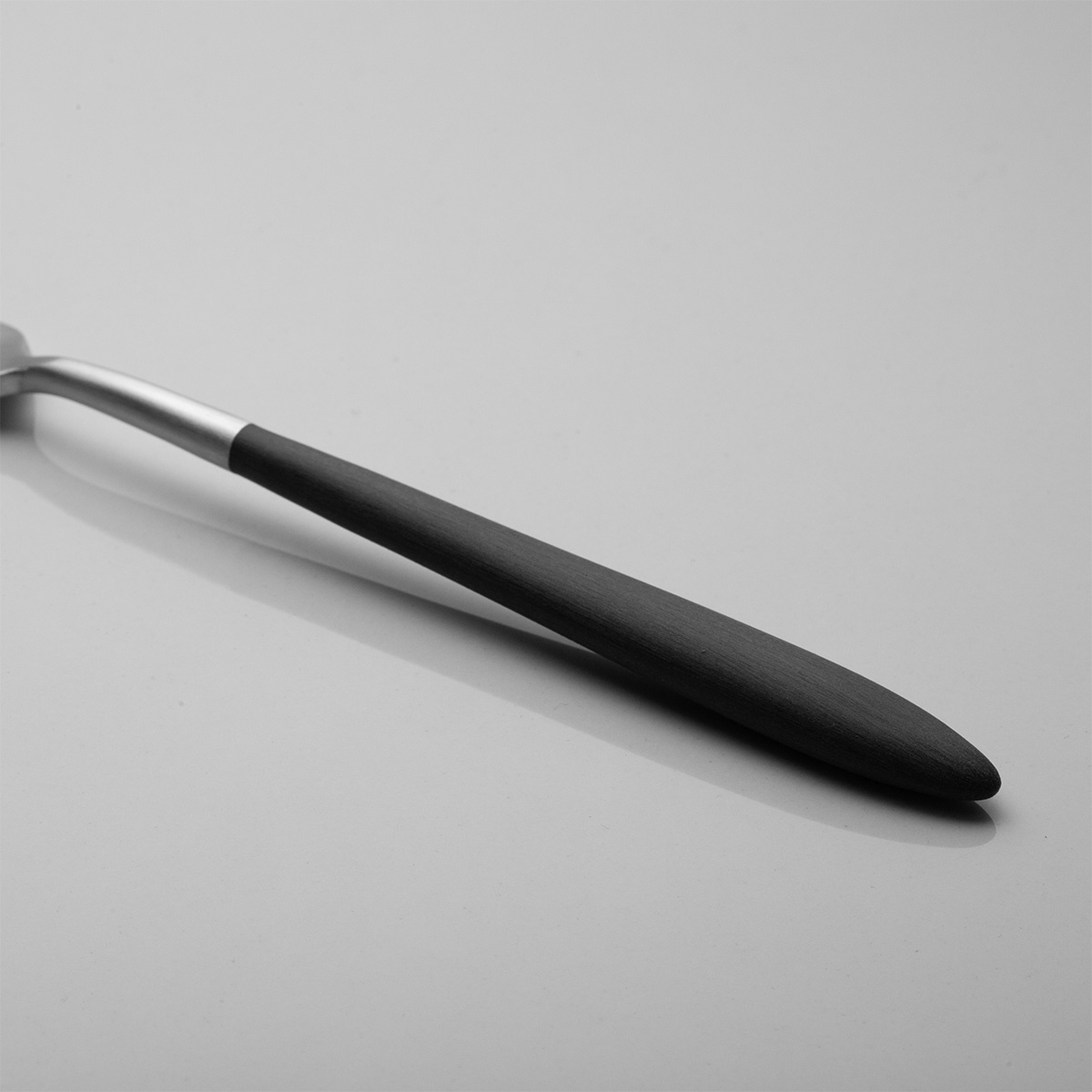Besteckset 24-tlg. - Gaya Exeter mit grauschwarzem Griff
