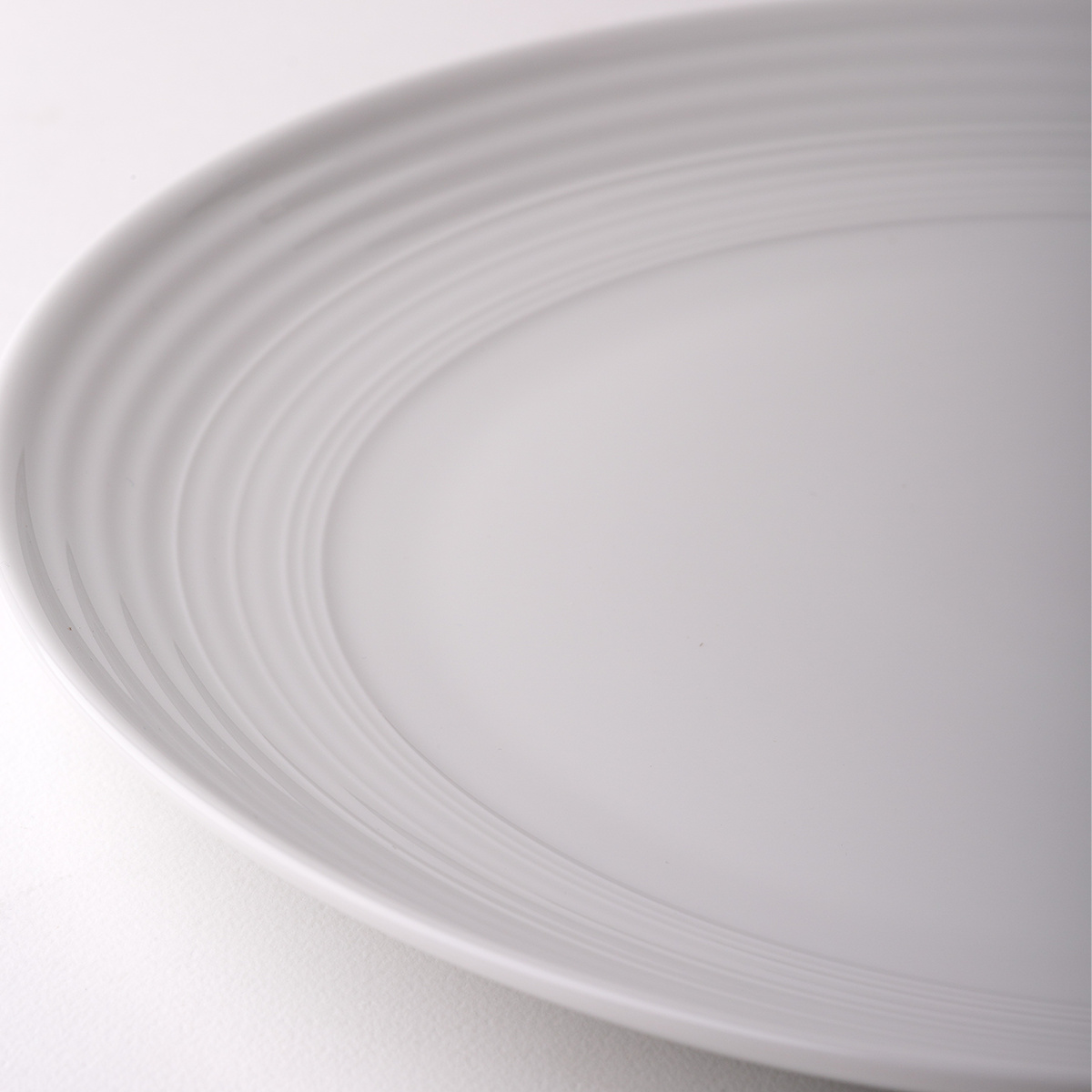 Teller flach Coupe classic Deco 27 cm Set 6-tlg. – UNIVERS Weiss